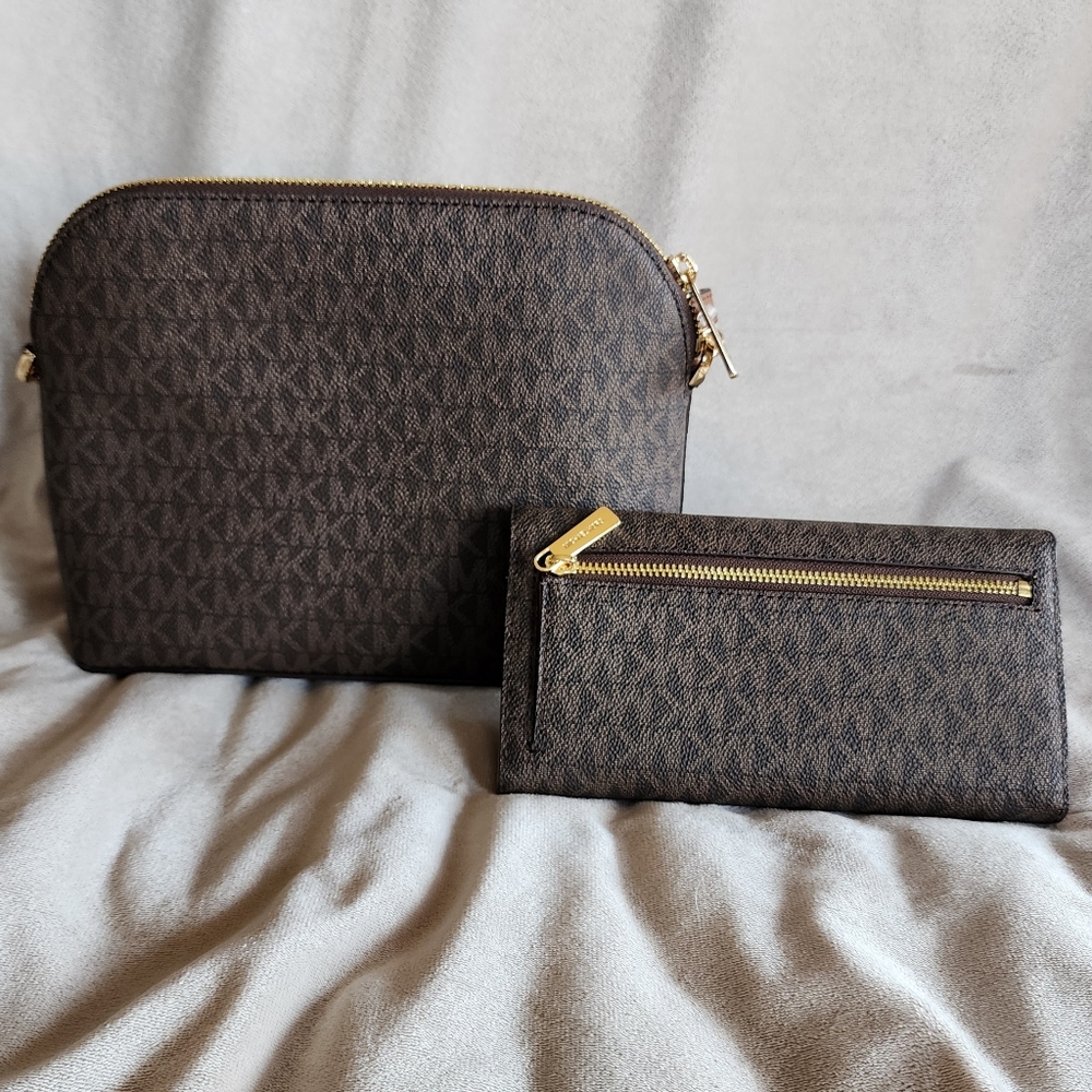 MICHAEL KORS Crossbody Bag & Wallet - Picture 3 of 11